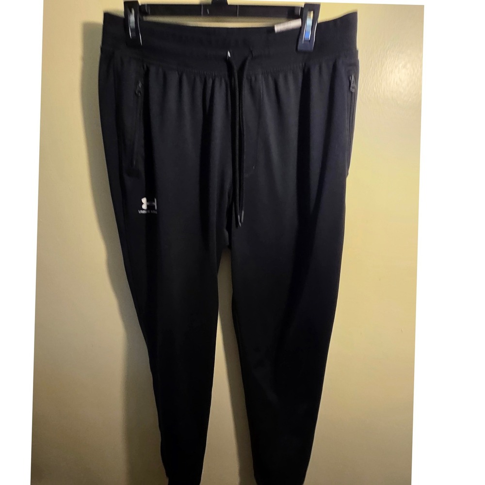 Under Armour Mens Black Tapered Jogger Pants Zipper Pockets Size Large
